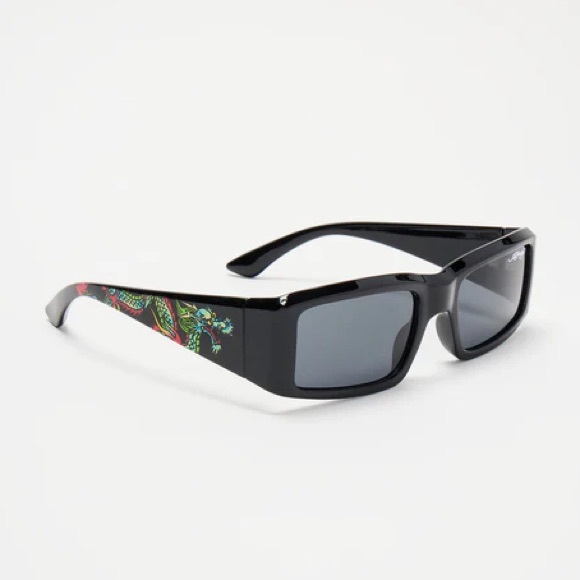 Ed Hardy Women’s Black Dragon Sunglasses - Picture 3 of 5